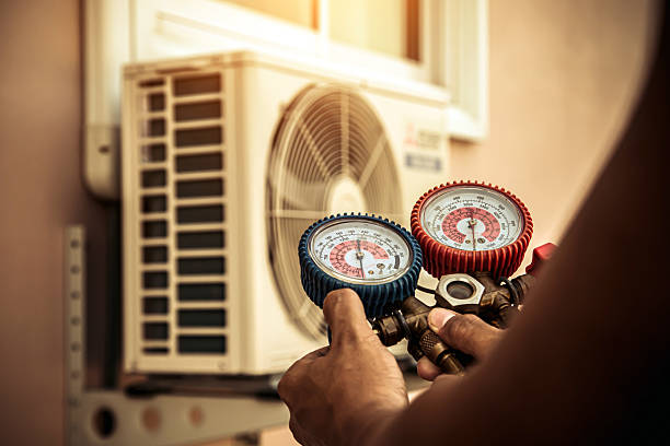 Professional Hvac Installation technician working in Mira Loma, CA